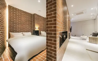 Yangsan the Terrazzo Hotel Отели рядом с достопримечательностью «Кымджонсан»