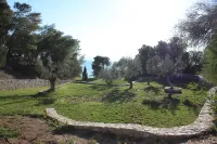 Villa with Private Beach - Villas