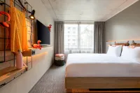 Moxy Bordeaux Hotels in Cenon