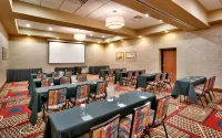 Holiday Inn & Suites SALT LAKE CITY-AIRPORT WEST by IHG - Pet Friendly