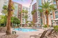 Hilton Grand Vacations Club Flamingo Las Vegas - Pools