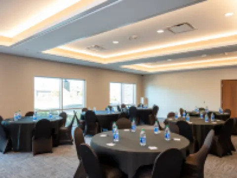 Holiday Inn Express & Suites BELOIT by IHG Hoteles en Beloit