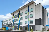 Tru by Hilton Albuquerque North I-25 Hotels near Los Poblanos Open Space