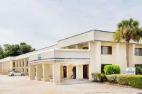 Days Inn by Wyndham Little River Hotel di Little River