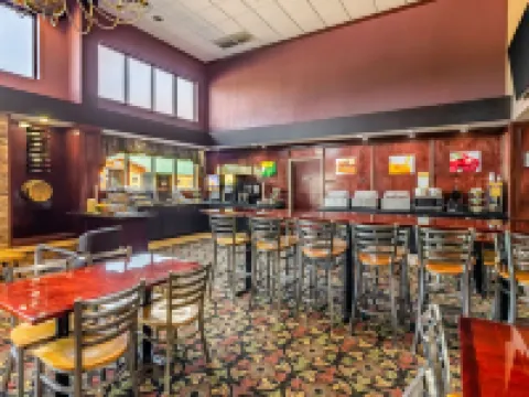 クオリティ イン アンド スイーツ アビングドン アビンドンのホテル