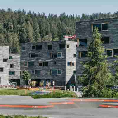 Superior Alpine Hotel Exterior