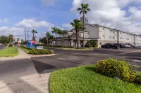 Studio 6 McAllen, TX - Pet friendly