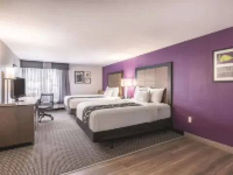La Quinta Inn & Suites by Wyndham Salem NH Hoteles en Salem