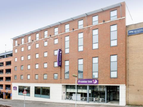 魯頓中心普瑞米爾客棧