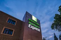 Holiday Inn Express Shanghai Pudong Chuansha by IHG - bar