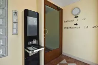 Palazzo Brando - Living Apartments - Airport Shuttle