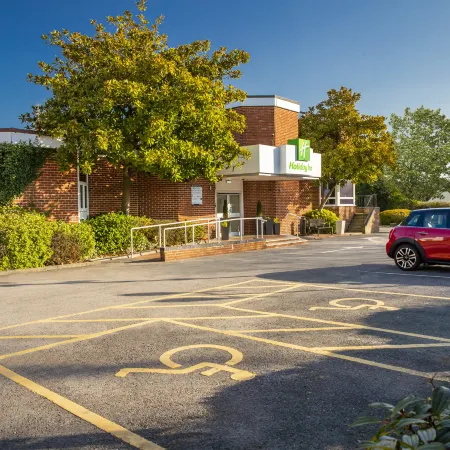 Holiday Inn BASINGSTOKE by IHG