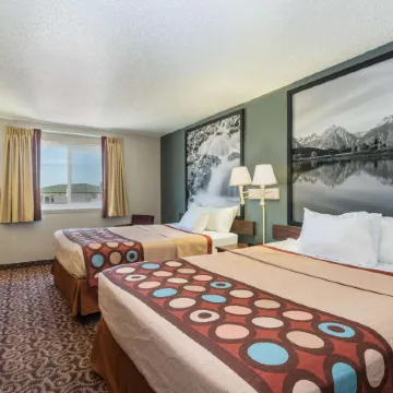 Super 8 by Wyndham Gillette