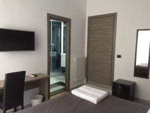 MB95 Mezzocannone Luxurious B&B