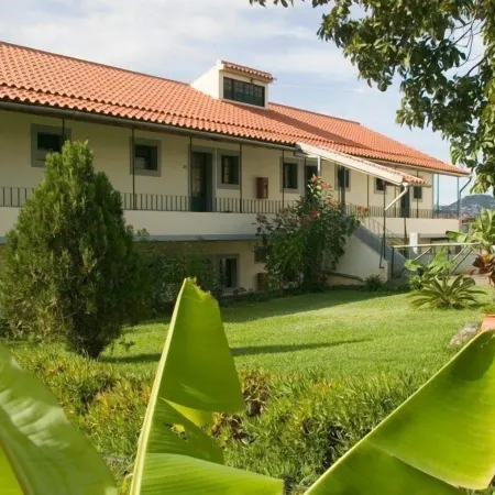 Apartamentos Quinta Mae Dos Homens