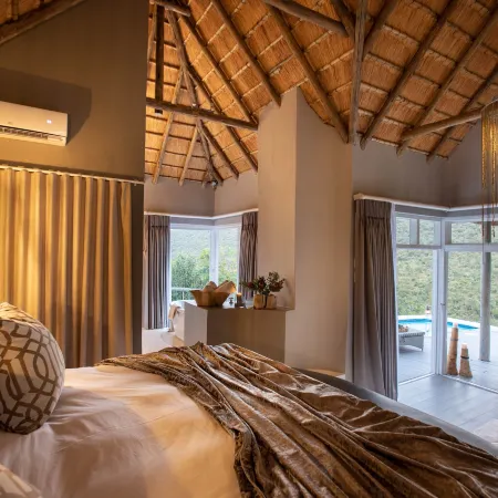Clifftop Exclusive Safari Hideaway