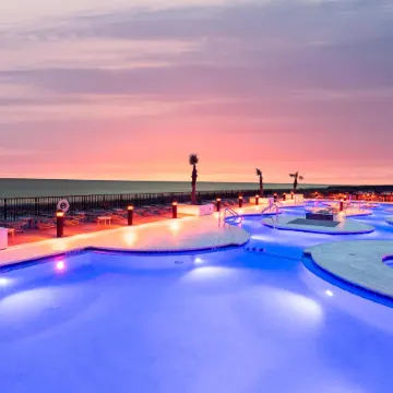 SpringHill Suites by Marriott Navarre Oceanfront Отели в г. Пенсакола Бич