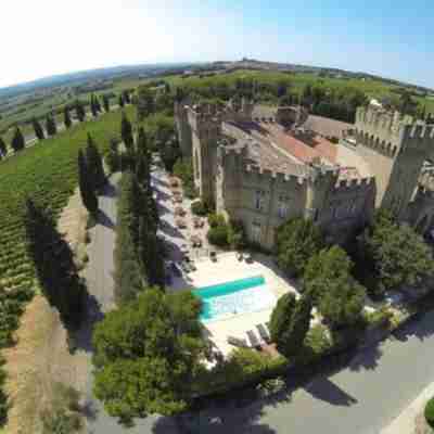 Hostellerie Château des Fines Roches Hotel Exterior