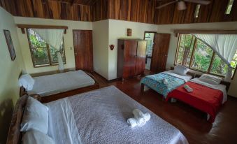 Princesa de la Luna Ecolodge - Housity