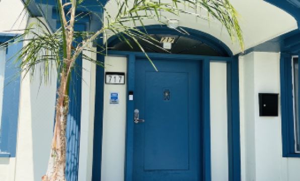 The Wilshire Metro - Housity