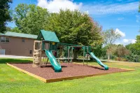 Tremont Lodge & Resort Hotels in Townsend