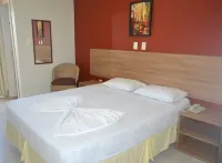 Tropical Praia Hotel فنادق في 