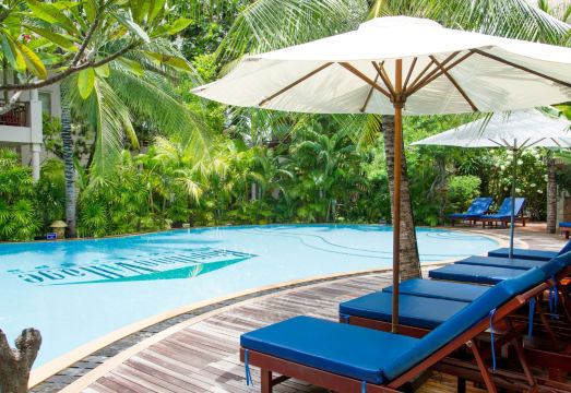 밤부 빌리지의 아름다운 정원 전경