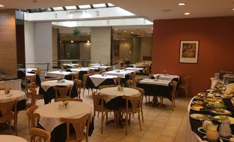 Crystal Palace Hotel