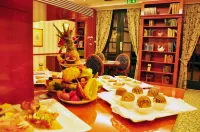 Mercure Grand Hotel Biedermeier Wien - breakfast