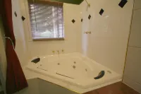 Tudor Cottages Hotels in Olinda
