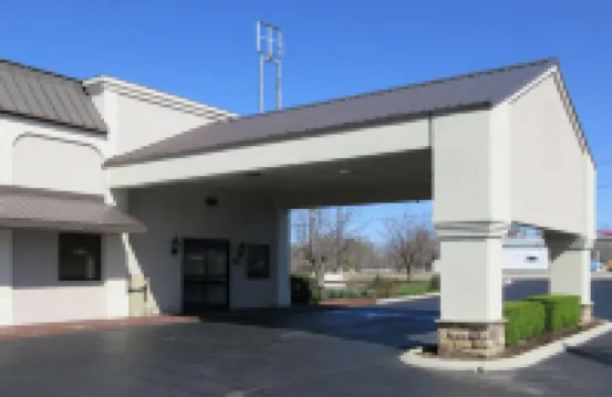Super 8 by Wyndham Manchester TN
