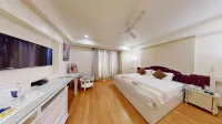 Hotel Magenta