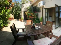 Cowrie Cove Guest House Hotels in La Lucia