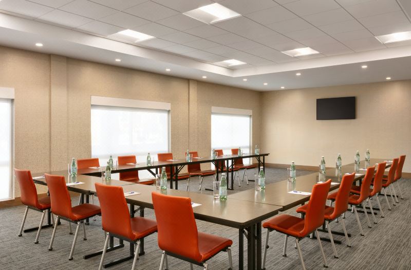 Holiday Inn Express & Suites Salisbury by IHG photo 5