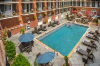 Four Points by Sheraton French Quarter - Rooftop Pools