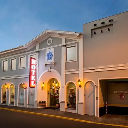 Hotel Colonial Plaza