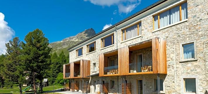 Randolins Familienresort Отели в г. Санкт-Мориц