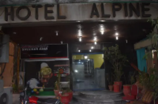 Alpine Hotel