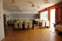 Wellness Hotel Harrachovka - breakfast