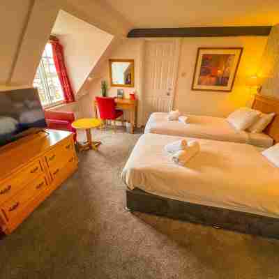 The Red Lion Hotel Rooms