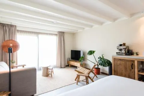 Van Heeckeren Apartments & Suites Nes