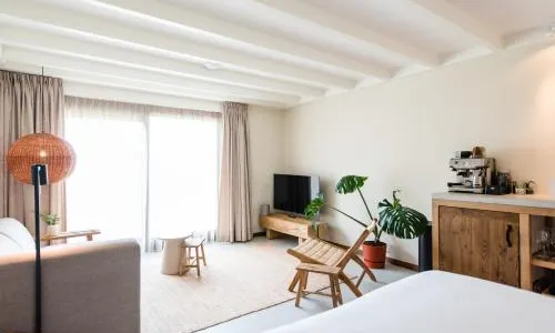 Van Heeckeren Apartments & Suites Nes
