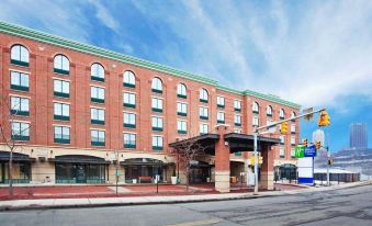 Holiday Inn Express Hotel & Suites Pittsburgh-South Side, an IHG Hotel