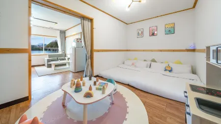 Chuncheon El Dorado Kid's Pension Отели рядом с достопримечательностью «Остров Нами»