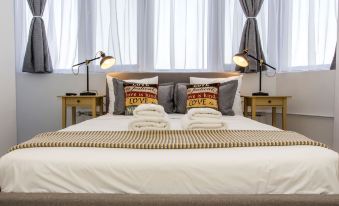 Studio L by MRG Apartments