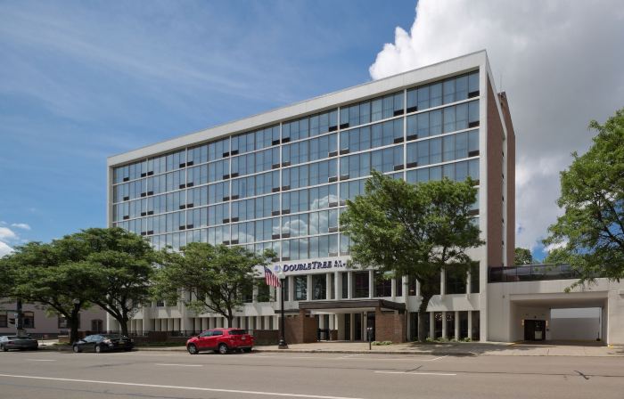 DoubleTree by Hilton Jamestown