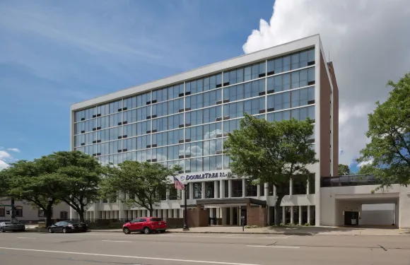 詹姆斯敦希爾頓逸林酒店