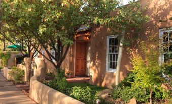 El Farolito B&B Inn