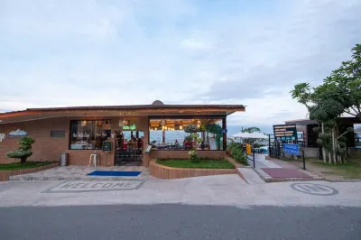 Bukit Indah Doda Hotel & Resorts Hôtels à : Ulujadi