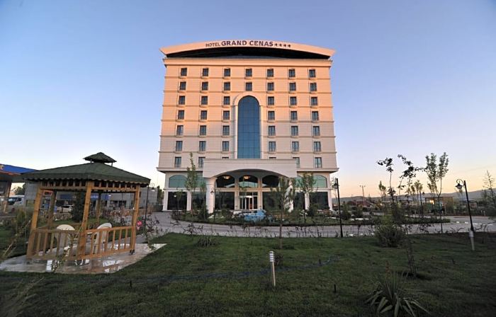Grand Cenas Hotel